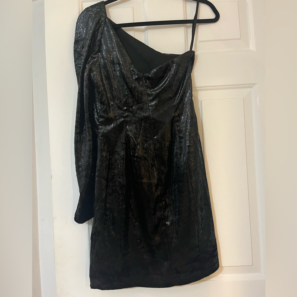 Black Bcbgmaxaria dress - Picture 3 of 5
